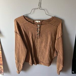 Women’s Long Sleeve Top